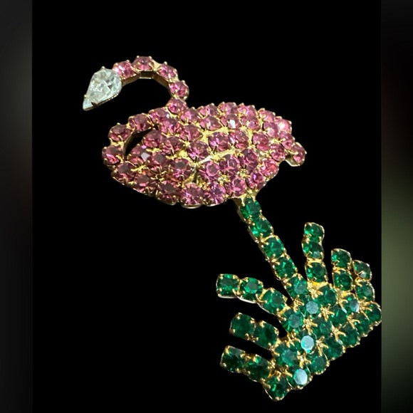 🦩 Vintage Pink Green Rhinestone Flamingo Brooch 3 Inches Prong Setting - Picture 2 of 3
